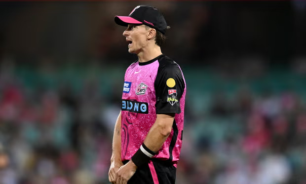 Big Bash League upholds Tom Curran's appeal against his ban for intimidating umpires; Curran and the Sydney Sixers had denied the crime.